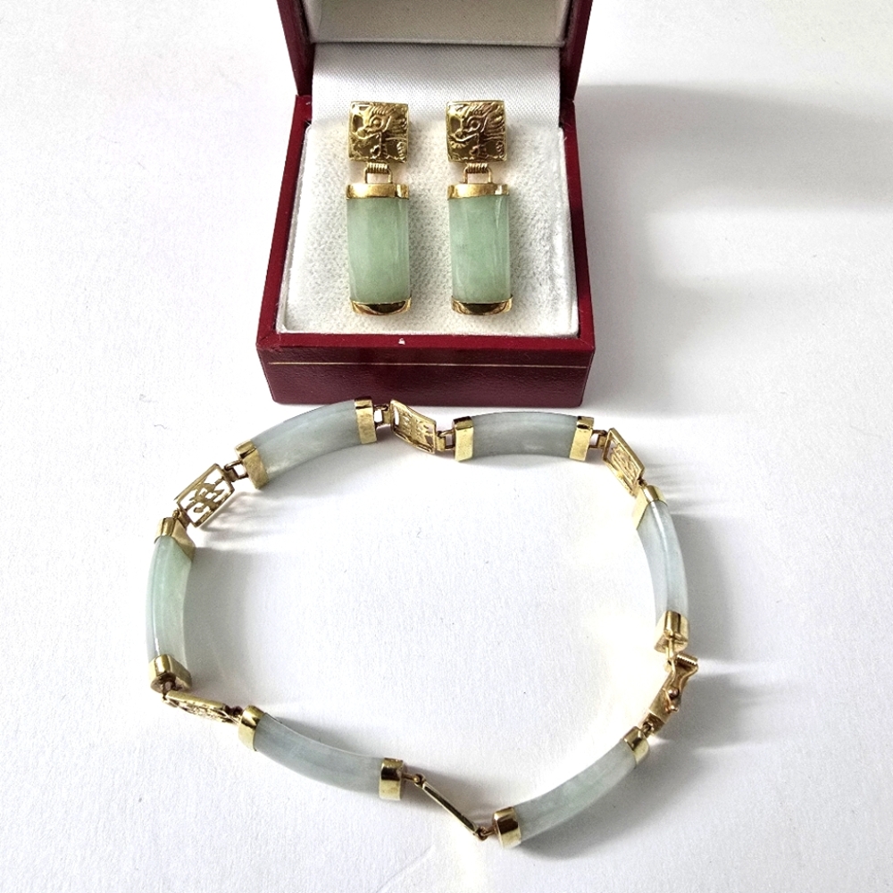 14K Gold Green Jade Earrings and Bracelet Set - Picture 7 of 7